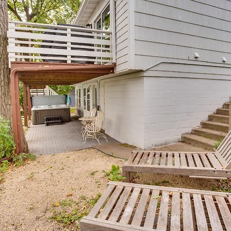 Cozy Plymouth Cottage With Medicine Lake View! Minneapolis Exterior photo