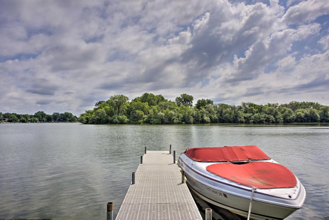 Cozy Plymouth Cottage With Medicine Lake View! Minneapolis Exterior photo