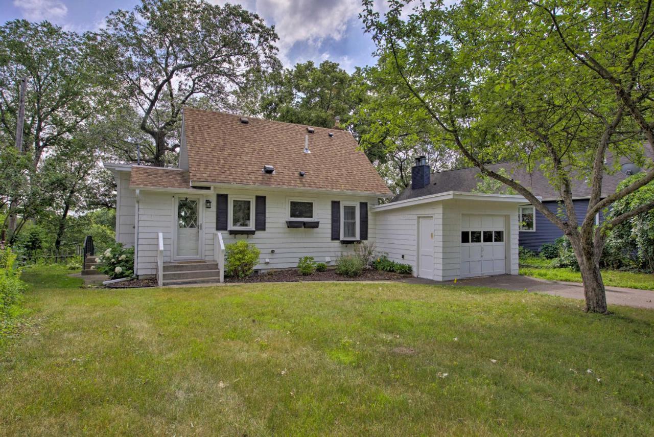 Cozy Plymouth Cottage With Medicine Lake View! Minneapolis Exterior photo